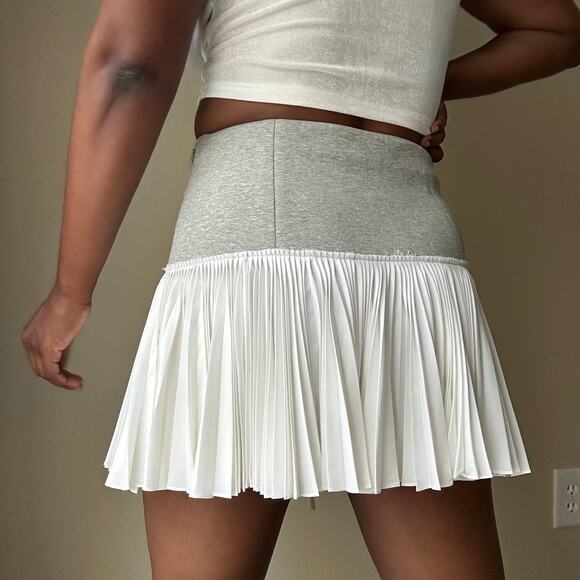 INTERMIX Derek Lam 10 Crosby Grey and White Cotton Pleated Mini Skirt Size 6 - Picture 3 of 7